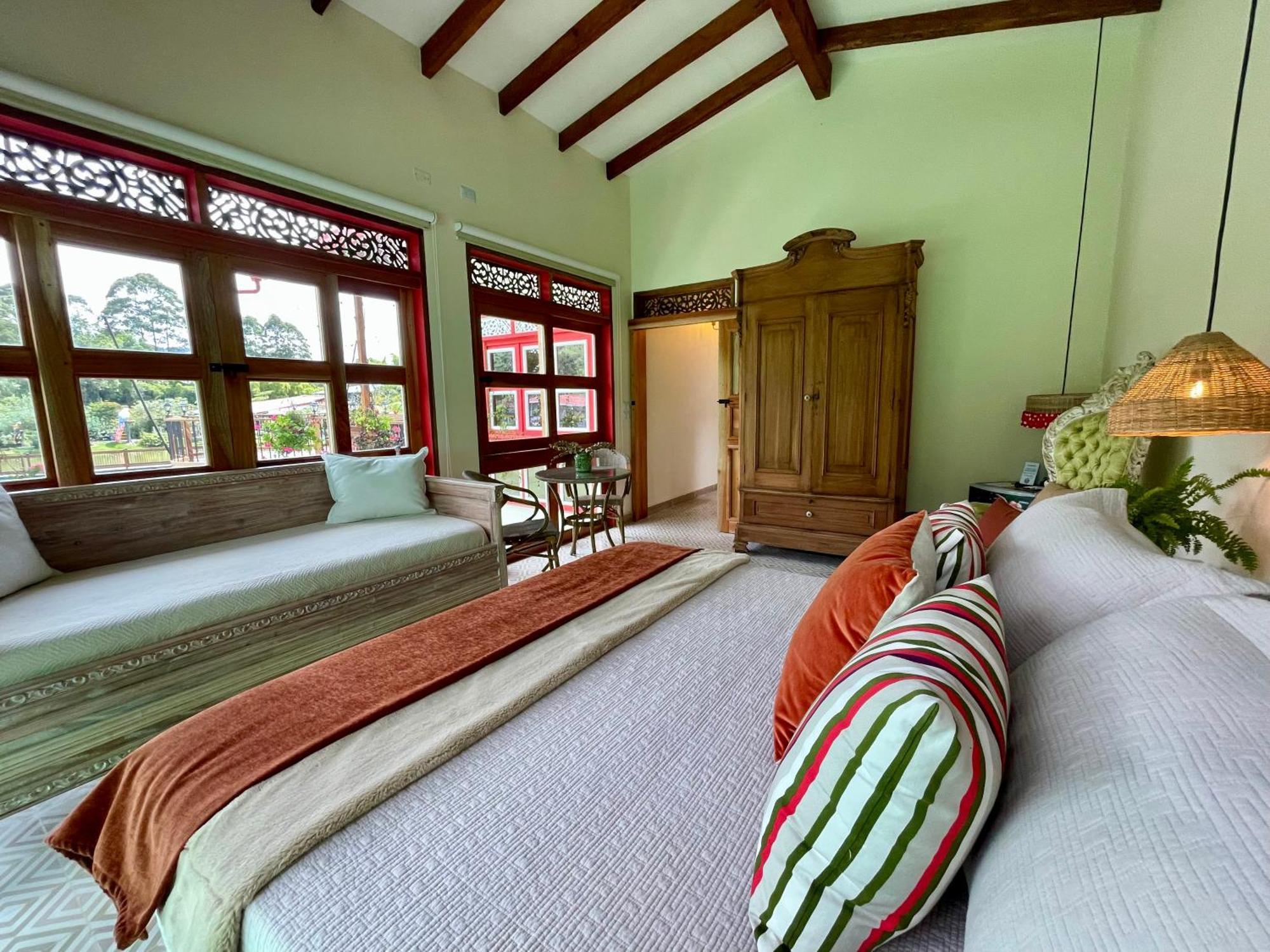 Hotel Lago Valdivia คาร์ดิน ภายนอก รูปภาพ
